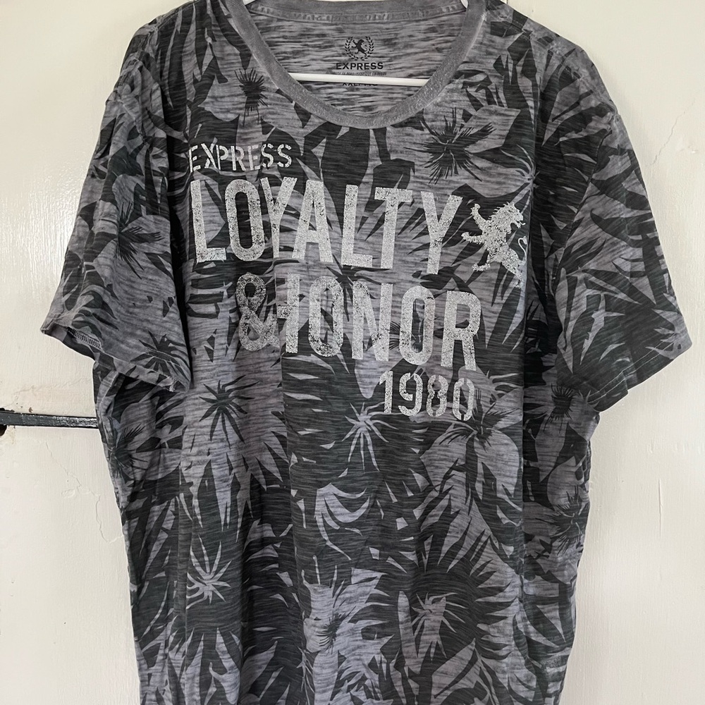 Express Gray Graphic T-Shirt